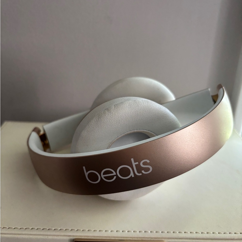 Gold Beats Solo 2 Headphones